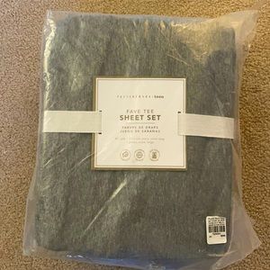 NWT Pottery Barn Fave Tee Twin XL Sheet Set